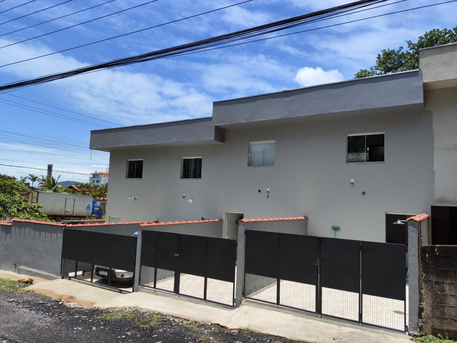 Apto Novo 400m Da Enseada