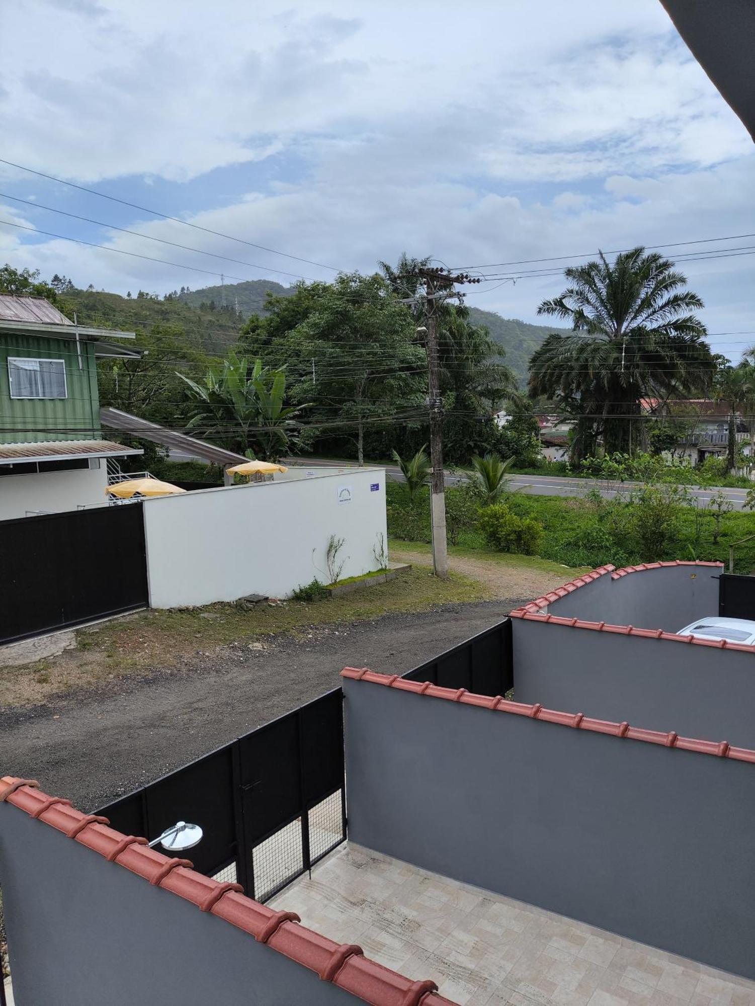 Apto Novo 400m Da Enseada *